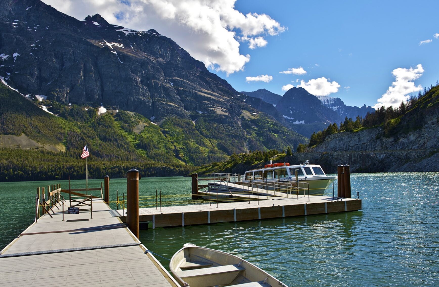 Boat tour st. mary lake glacier national park